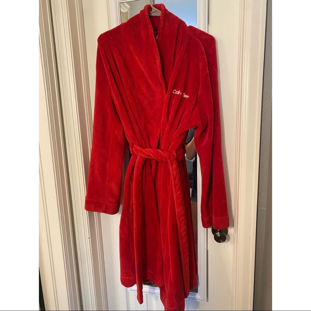 Calvin Klein Luxurious Bath Robe